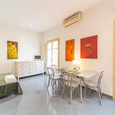 Falcon House - Nel Cuore Di Parma