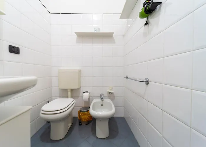 Falcon House - Nel Cuore Di * פארמה