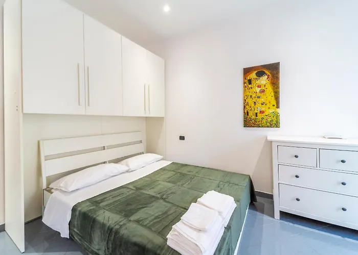 Falcon House - Nel Cuore Di Apartman