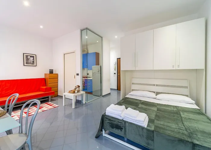 Falcon House - Nel Cuore Di *