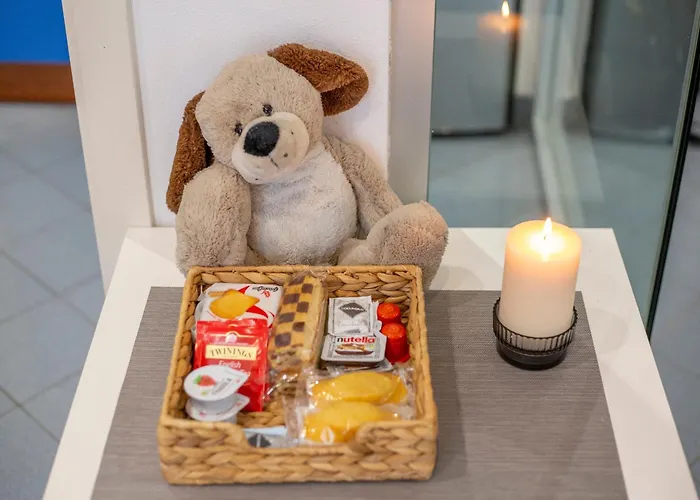 Falcon House - Nel Cuore Di פארמה