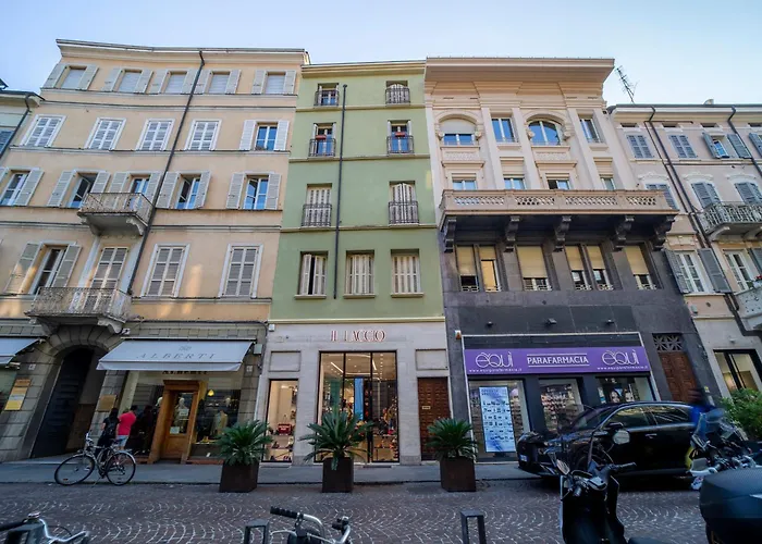 Falcon House - Nel Cuore Di